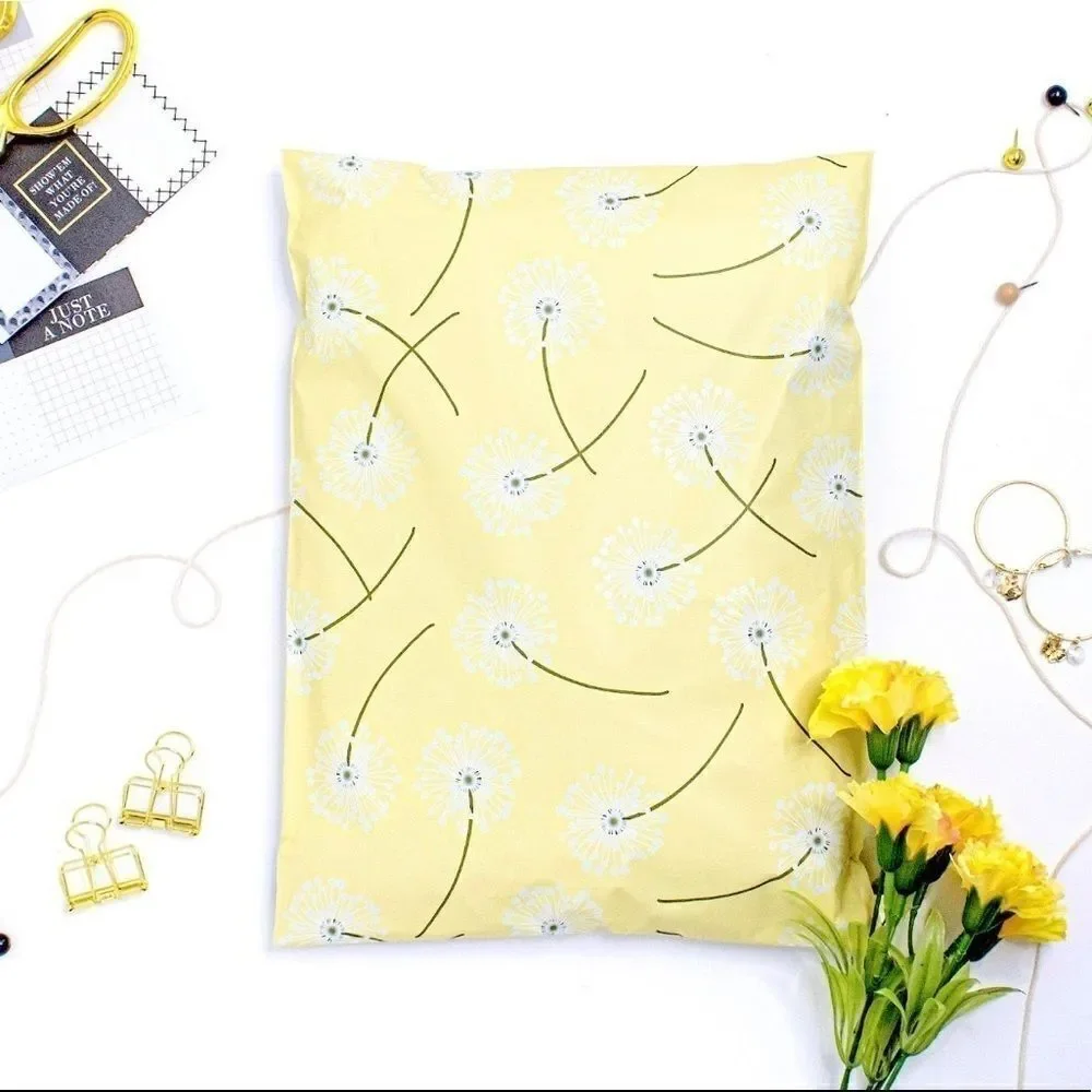 20- 10x13 Dandelion Print Poly Mailers